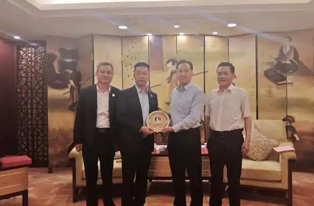 菲律宾中国商会捐赠100万元支持积石山县教育事业